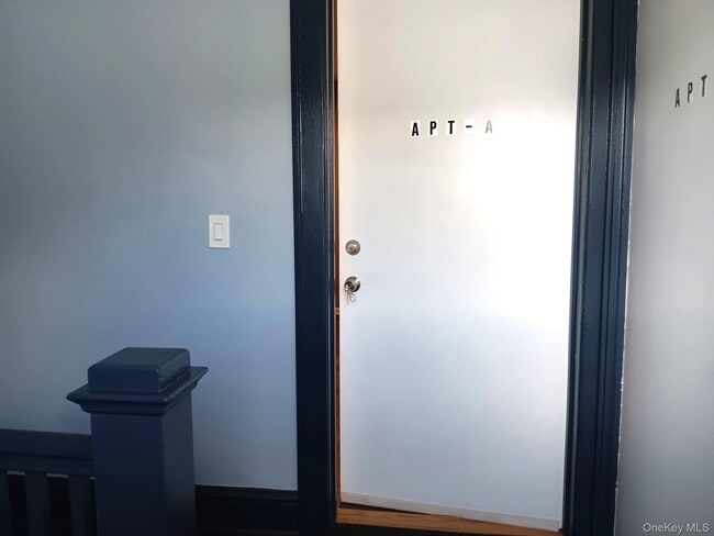 244 Main St in Farmingdale, NY - Building Photo - Building Photo