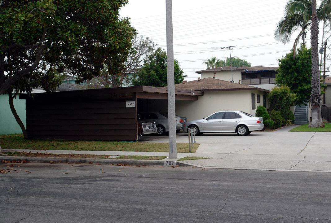 727 Indiana Ct in El Segundo, CA - Building Photo