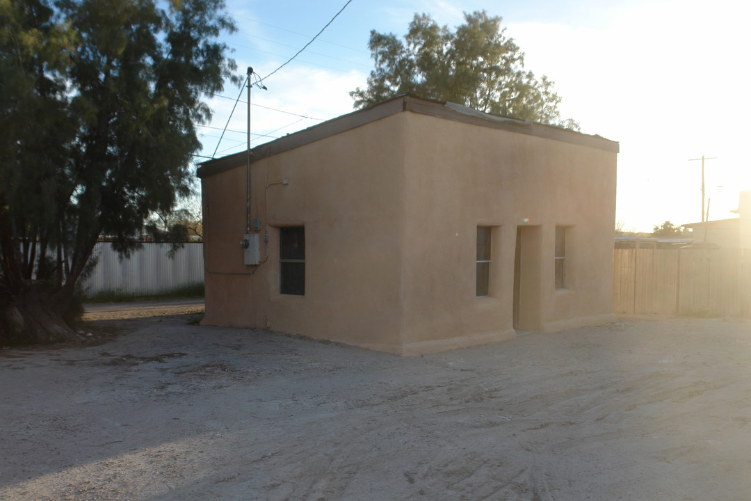 1704 S 7th Ave in Tucson, AZ - Building Photo