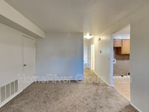 2540 S 700 E in Salt Lake City, UT - Building Photo - Building Photo