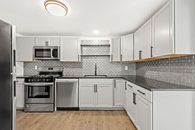 property at 813 E 10th Ave