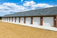 Tanglewood Apartments in Fulton, MO - Building Photo - Interior Photo