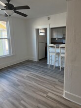 19 S Hollywood Ave in Daytona Beach, FL - Foto de edificio - Building Photo