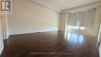 115 Inspire Blvd in Brampton, ON - Building Photo - Building Photo