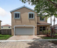 3072 SE 5th Dr in Homestead, FL - Building Photo