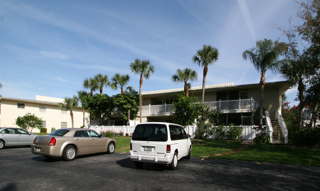 Westbay Cove South in Bradenton Beach, FL - Building Photo - Building Photo