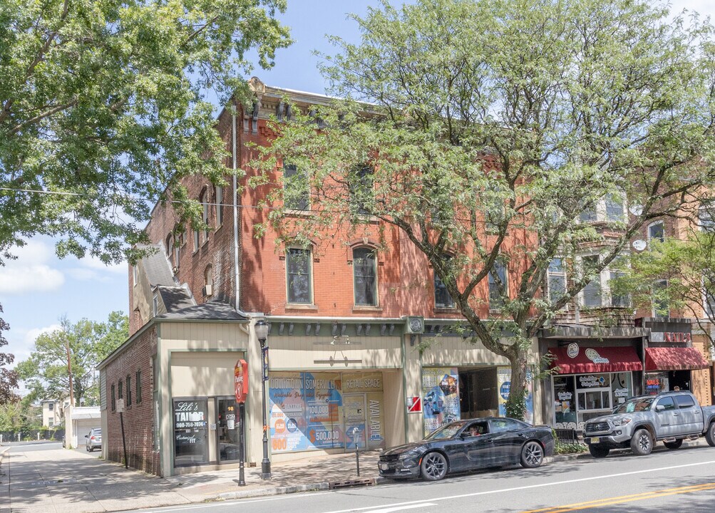 98 W Main St in Somerville, NJ - Building Photo
