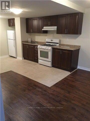 17 Dixington Crescent in Toronto, ON - Building Photo - Building Photo