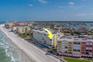 16750 Gulf Blvd, Unit 411 in North Redington Beach, FL - Building Photo