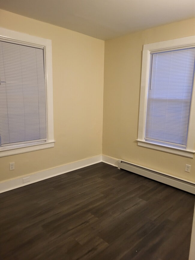 83 Grand Ave, Unit 83 Grand Ave - Vernon in Vernon, CT - Building Photo - Building Photo