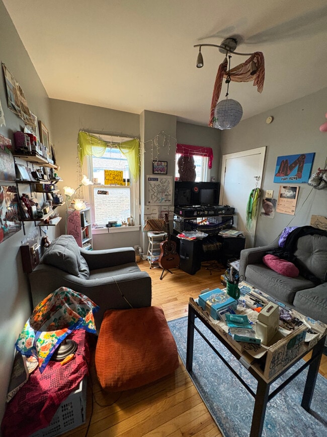 839 N Ashland Ave in Chicago, IL - Building Photo - Building Photo