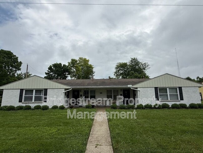 property at 4352 Sunray Rd