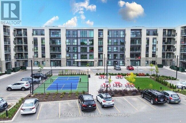 50 Herrick Ave in St Catharines, ON - Building Photo - Building Photo