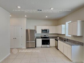 1080 Cades Cv Wy in DeLand, FL - Foto de edificio - Building Photo