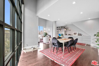 1670 Malcolm Ave in Los Angeles, CA - Building Photo - Building Photo