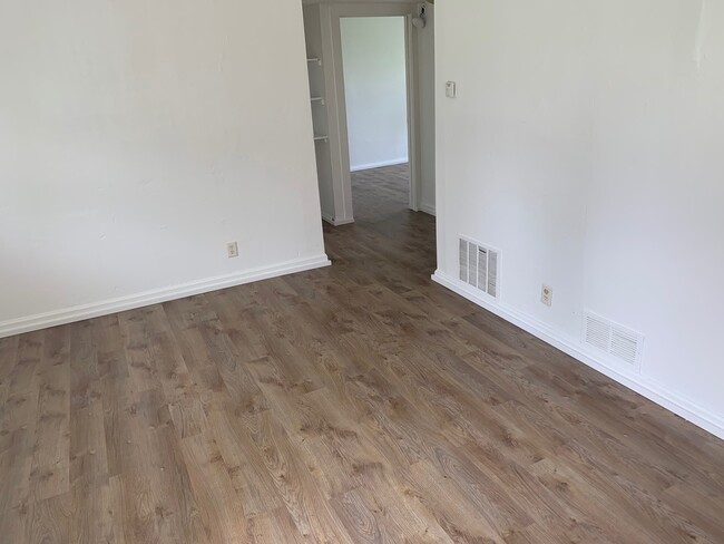 39-39 S 24th St in Battle Creek, MI - Building Photo - Building Photo