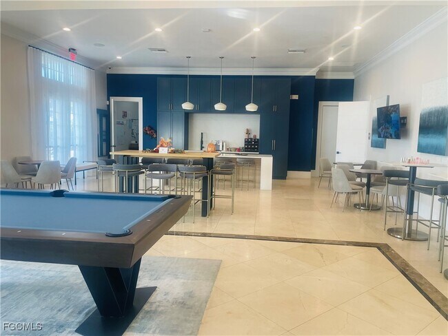 7054 Ambrosia Ln in Naples, FL - Building Photo - Building Photo