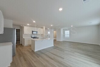 115 Overstreet Way in Springfield, GA - Building Photo - Building Photo