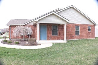 2213 Morning Glory Dr in Troy, OH - Building Photo - Building Photo