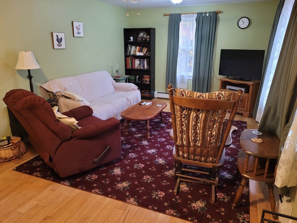 42 Salinitas Dr in Norway, ME - Building Photo