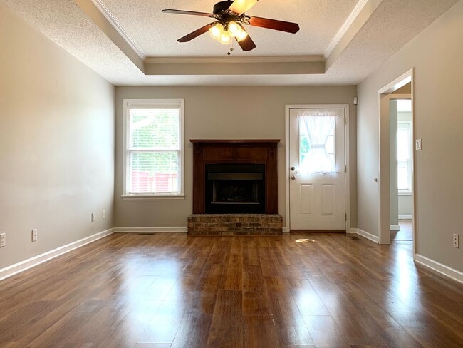 212 Bradley Ct in Clarksville, TN - Building Photo - Building Photo