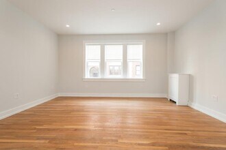 16 Forest St, Unit 02 in Cambridge, MA - Building Photo - Building Photo