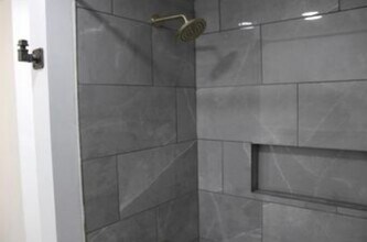 23 North St, Unit 1 in Binghamton, NY - Foto de edificio - Building Photo