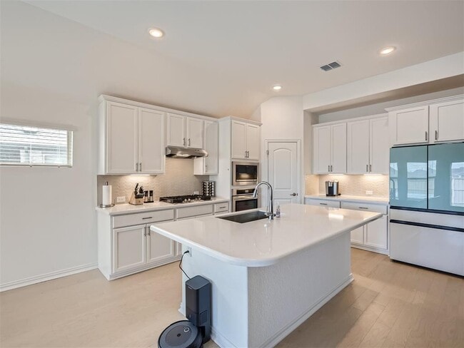 140 Periwinkle Ln in Bastrop, TX - Building Photo - Building Photo
