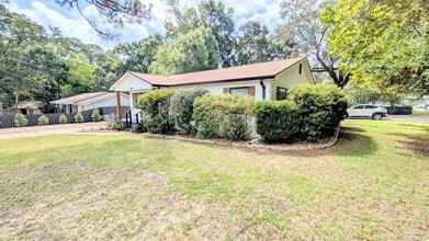 9644 Hollowbrook Dr in Pensacola, FL - Building Photo - Building Photo