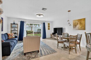 22120 Majestic Woods Way in Boca Raton, FL - Building Photo