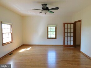13886 Berlin Turnpike in Lovettsville, VA - Building Photo - Building Photo