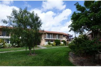 property at 2208 Via Mariposa E