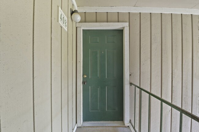 1950 Spenwick Dr in Houston, TX - Building Photo - Building Photo