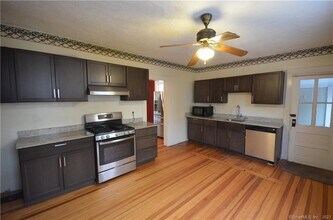 147 Freeman Ave in Stratford, CT - Building Photo - Building Photo