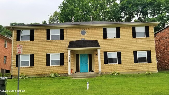 property at 3212 Springfield Dr