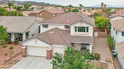 233 Lynbrook St in Henderson, NV - Building Photo - Building Photo