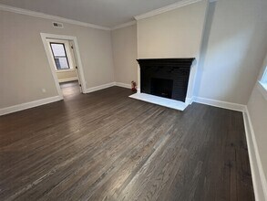 101 Longwood Ave, Unit 3 in Brookline, MA - Foto de edificio - Building Photo