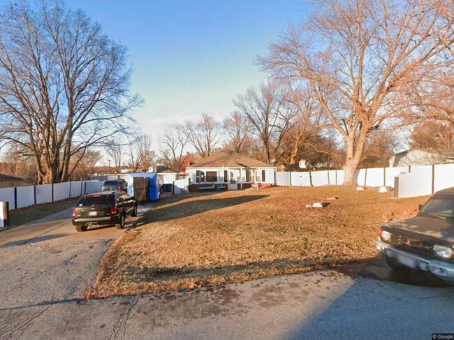 property at 406 NE 74th St