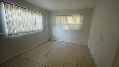 6205 Rodman St in Hollywood, FL - Building Photo - Building Photo
