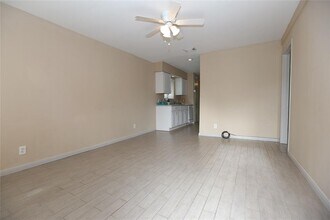 7318 Dearborn St-Unit -A in Houston, TX - Building Photo - Building Photo