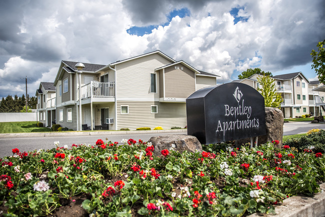 Bentley Apartments in Spokane, WA - Foto de edificio - Building Photo