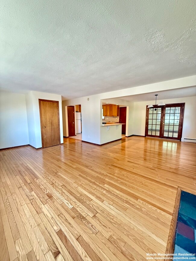 41 Loomis St