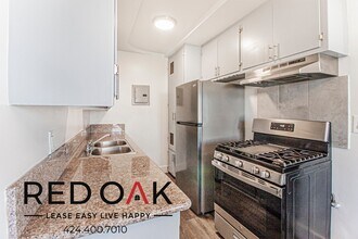 901 Centinela Ave in Inglewood, CA - Building Photo - Building Photo