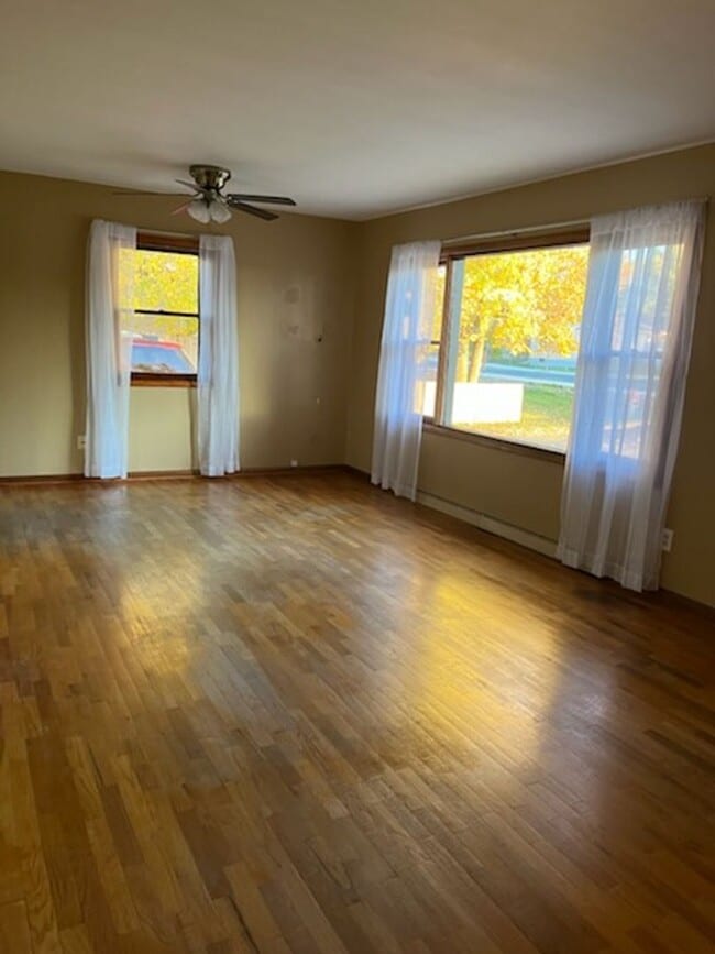 927 Wicks Ln in Billings, MT - Building Photo - Building Photo