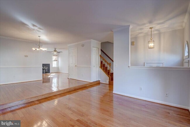 12307 Sleepy Lake Ct in Fairfax, VA - Building Photo - Building Photo