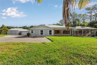 2950 Coach House Ln in Naples, FL - Building Photo - Building Photo