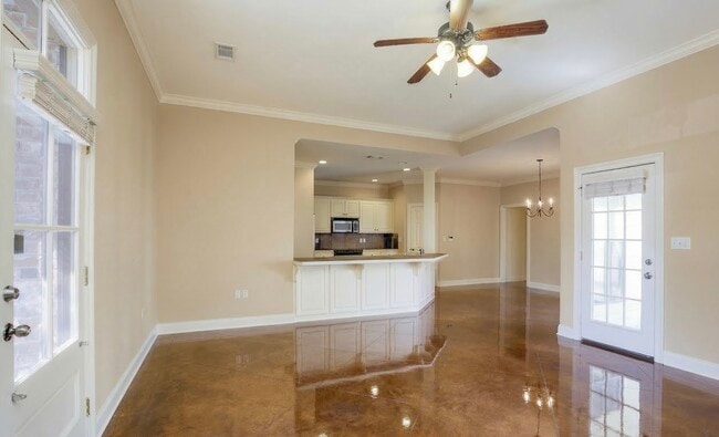 3858 Southpass Ave in Baton Rouge, LA - Foto de edificio - Building Photo