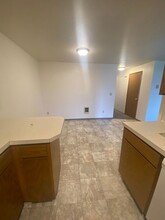 424 S 74th Ave in Yakima, WA - Foto de edificio - Building Photo
