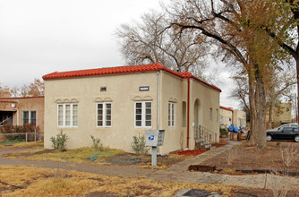 1413 Fruit Ave NW in Albuquerque, NM - Building Photo - Building Photo