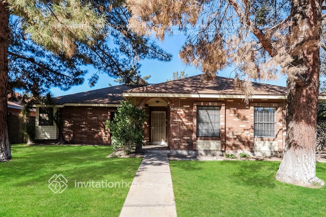 property at 222 N Heritage Dr